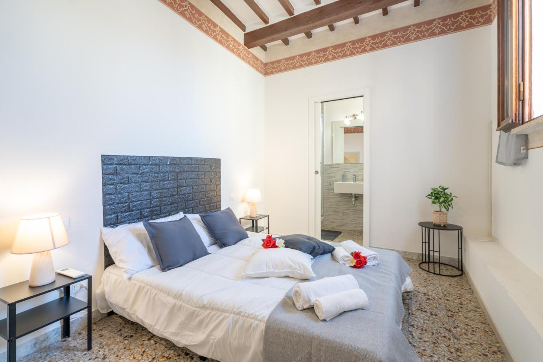 Urban Center Arezzo Apartment ภายนอก รูปภาพ