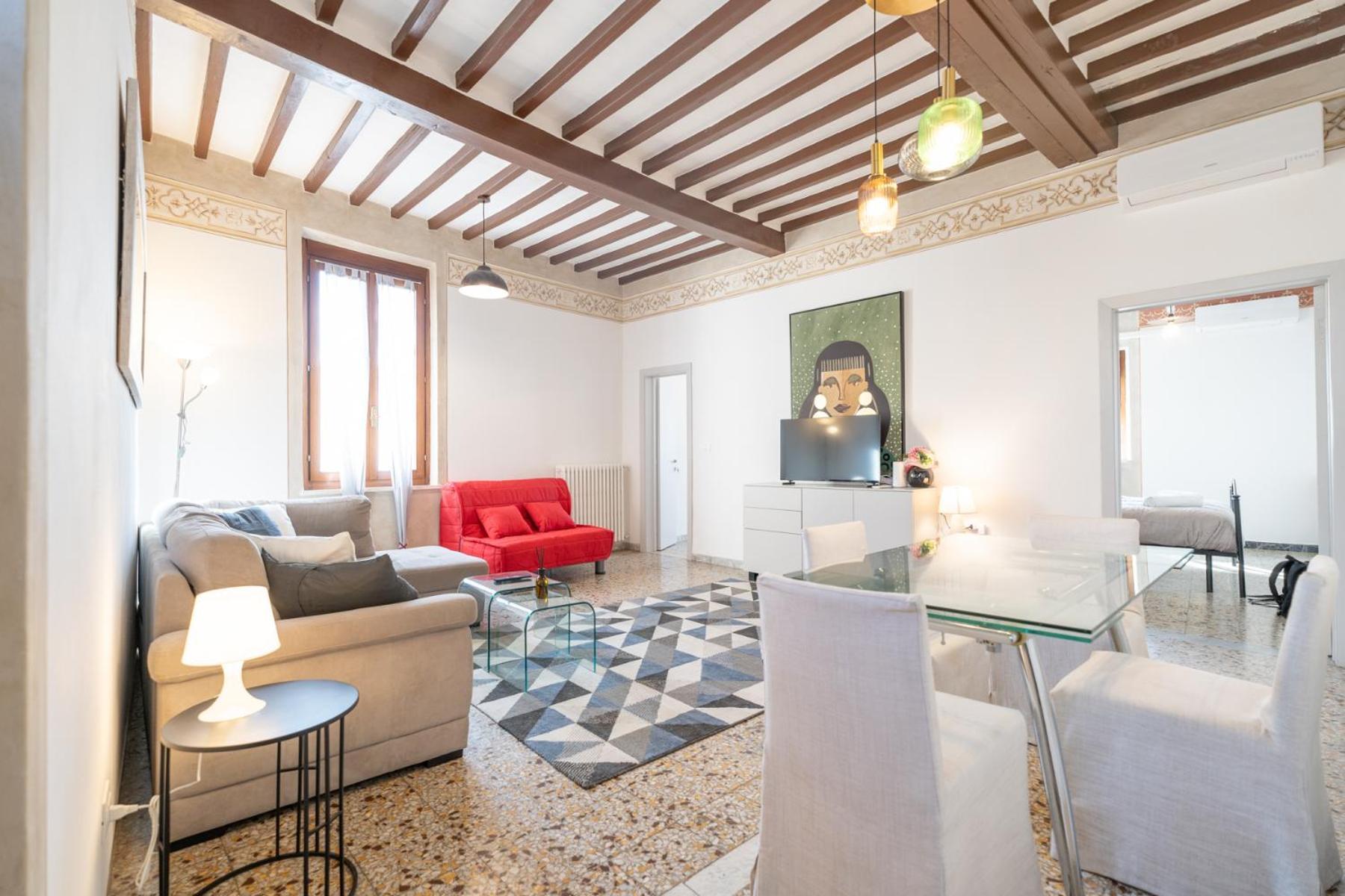Urban Center Arezzo Apartment ภายนอก รูปภาพ