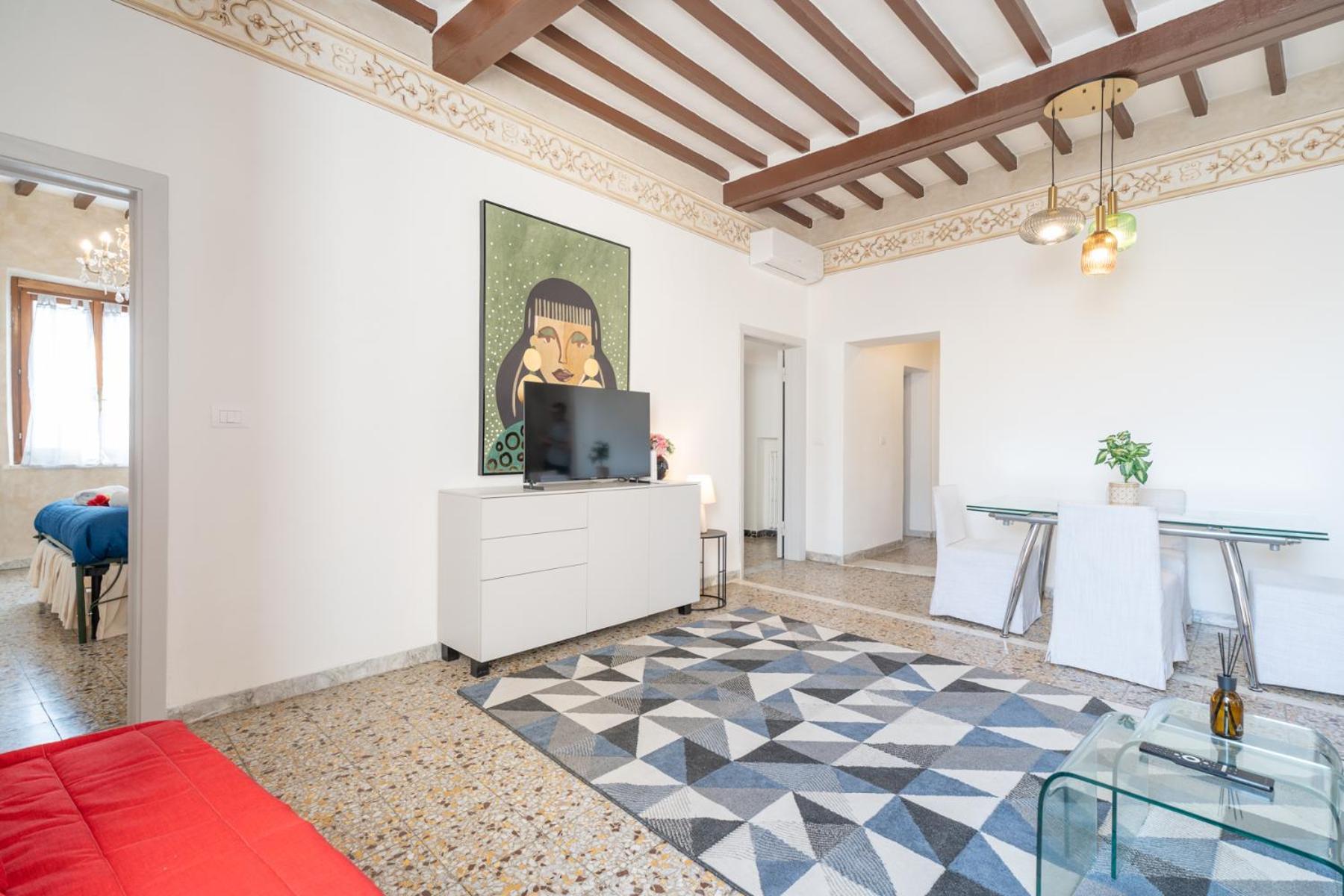 Urban Center Arezzo Apartment ภายนอก รูปภาพ